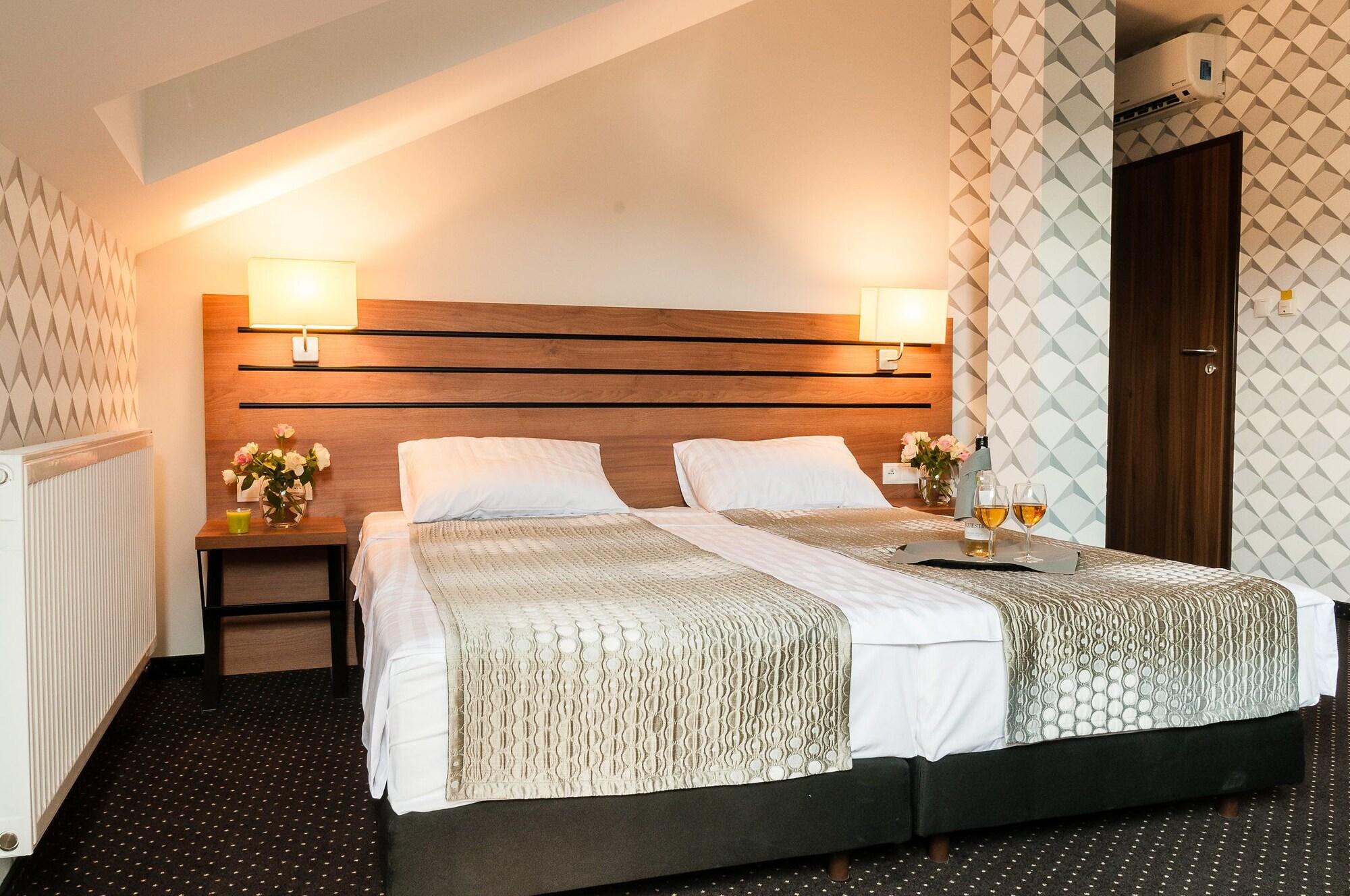 Hotel Wilga คราคูฟ ภายนอก รูปภาพ