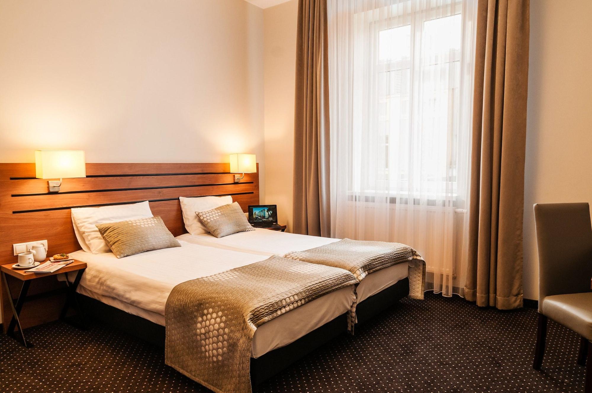 Hotel Wilga คราคูฟ ภายนอก รูปภาพ
