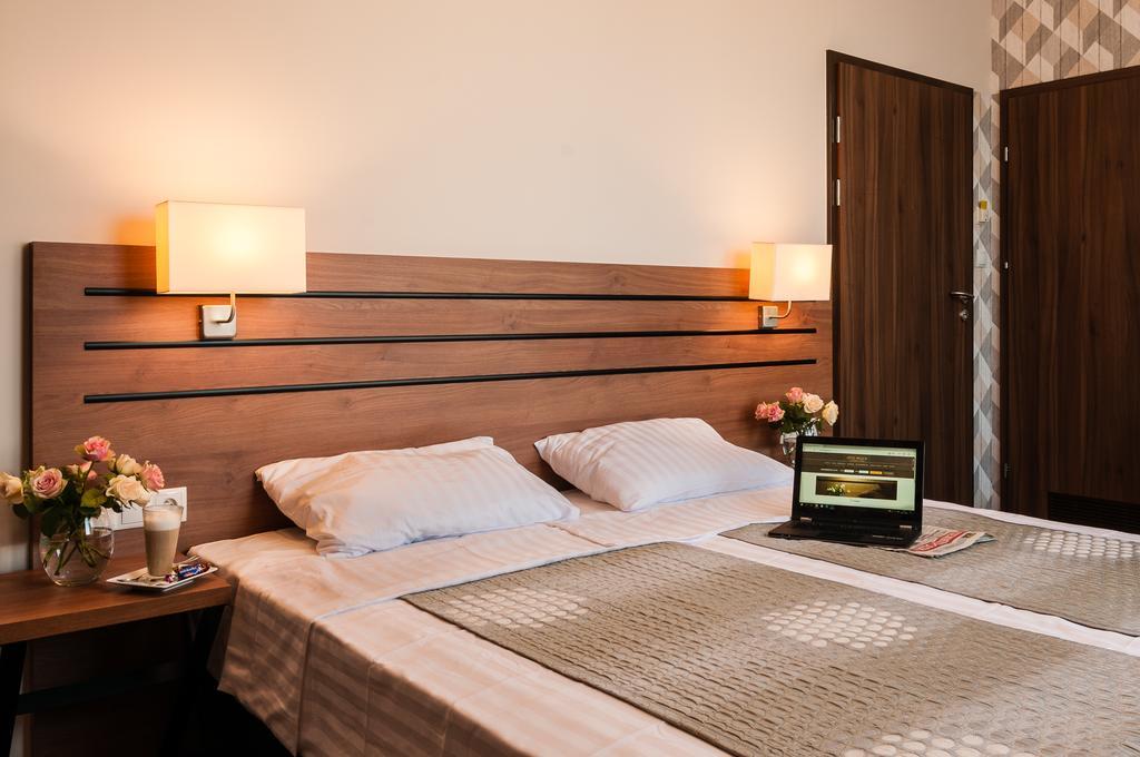 Hotel Wilga คราคูฟ ภายนอก รูปภาพ